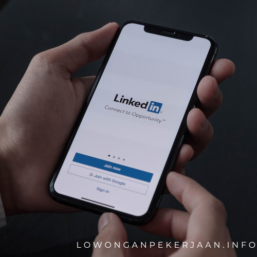 Bangun Jejak Digitalmu: Cara Meningkatkan Profil LinkedIn untuk Tawaran Pekerjaan