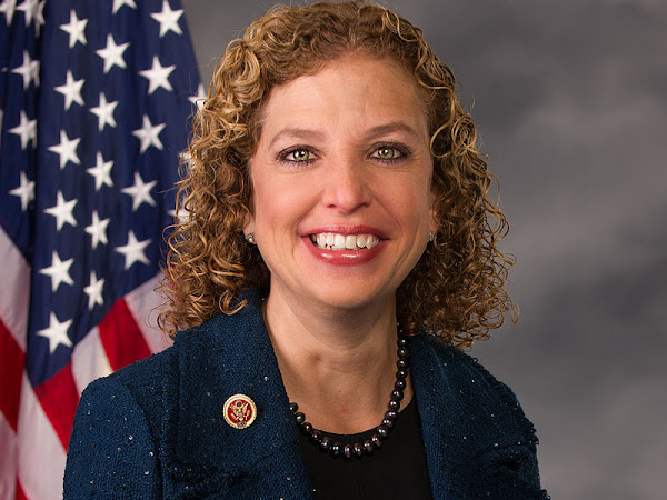 Progressives Are Calling On Debbie Wasserman Schultz To Step Down From DNC Chair