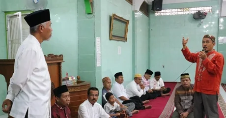 Wako Mahyeldi Serap Aspirasi Warga Melalui Jumat Keliling di Padang Timur