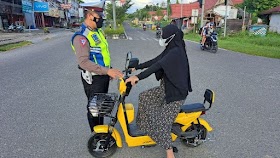 Polisi Larang Warga Pakai Sepeda Listrik di Jalan Raya, Netizen: Gak Bisa Cuan Ya Pak Pol?