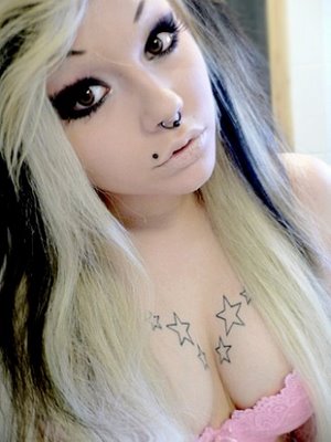 Sexy star tattoo for emo girl