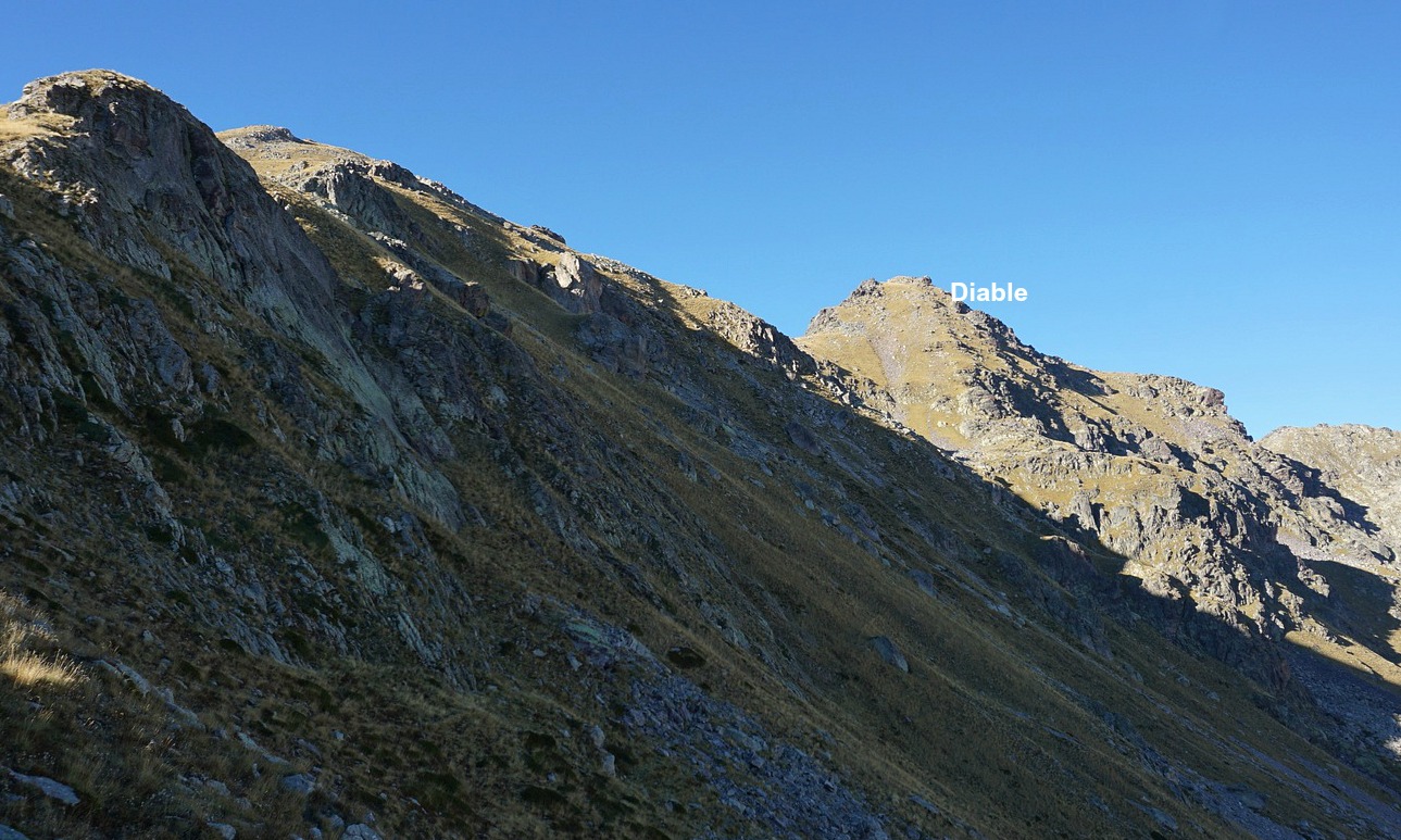 Southern flank of Cime du Diable