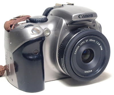 Canon EOS 300D, Canon EF 40mm 1:2.8 STM