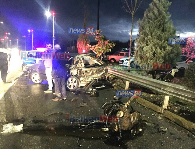 Three cars crashed in pieces in car accident near Rinas Airport