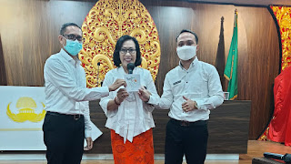 Santy Sastra,  Public Speaking di Kegiatan Orientasi Kerja Calon Dosen Tetap di Lingkungan Yayasan Kesejahteraan Korpri Bali