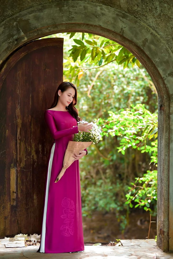 Photo by Áo Dài Yến Thanh