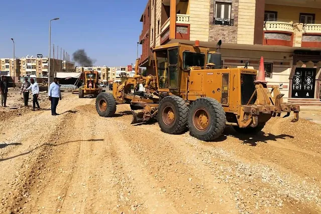 نائب محافظ السويس يتفقد اعمال التطوير والرصف بنطاق حي فيصل ومدن عتاقة