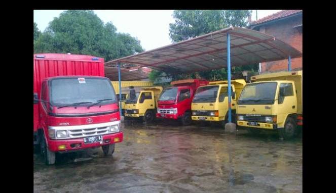 Daftar Harga Mobil Truk  Bekas  Nissan  Hino Mitsubishi 