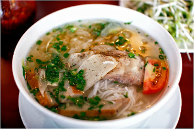 Bánh canh chả cá Bà Năm