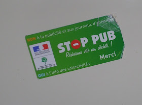 mailbox sticker in France for reducing junk mail