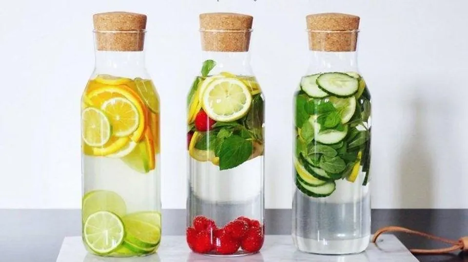 Infused Water Hidrasi Pintar Tanpa Kalori