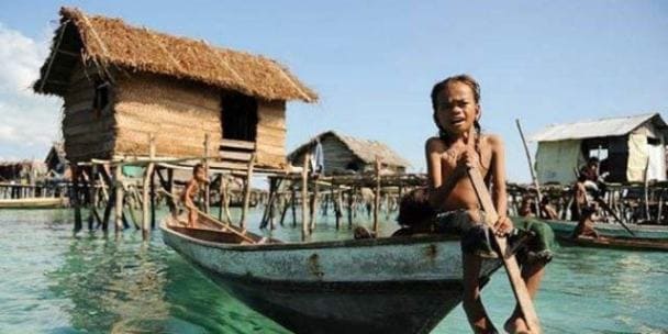 Suku Bajo Pulau Labengki Sulawesi