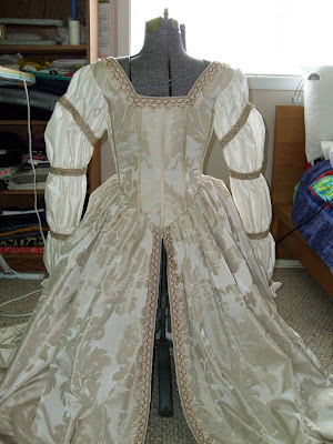 Amy 39s Renaissance Wedding Dress Sewing June 2010