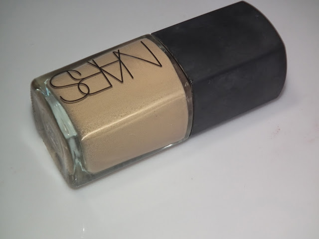 Nars Sheer Glow Foundation Stromboli Swatches