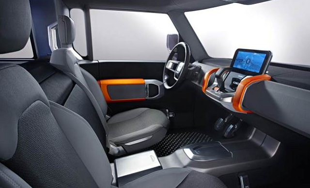 2017 Land Rover Finding interior