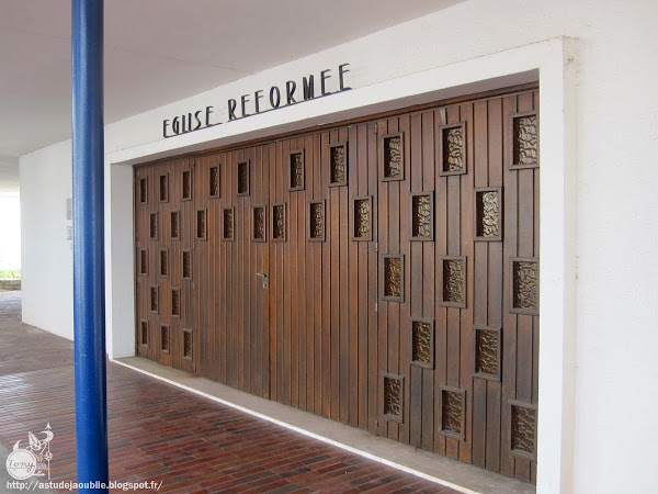 Royan - Le Temple et le Centre Protestant.  Eglise réformée de France  Architectes: René Baraton , Jean Bauhain , Marc Hébrard  Projet / Construction: 1953-1956