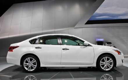 Nissan on Nissan Altima Price 2013 Nissan Altima Specs 2013 Nissan Altima For