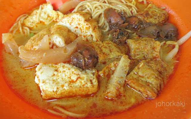 Laksa-Batu-Pahat-Glutton-Street-Johor