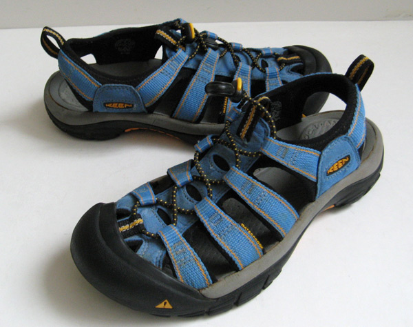 CoachShoes: KEEN BLUE NEWPORT SANDALS WOMENS SIZE 8