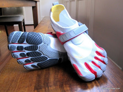 Fivefinger Shoes Review on Lot Of Great Reporting On The Vibram Fivefingers Line Of Shoes