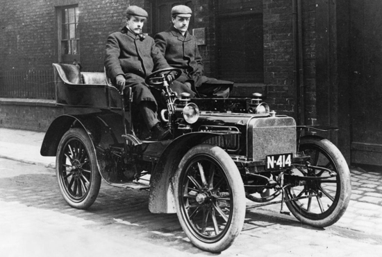 Model pertama Rolls Royce