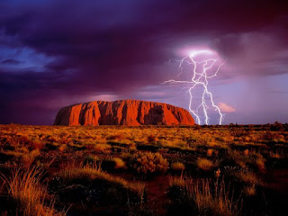 Uluru atau Ayers Rock