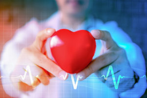 Como as patologias cardiovasculares aumentam o risco de doenças graves e morte por COVID-19?