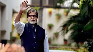 amitabh bachchan distributing food packets in mumbai in lockdown