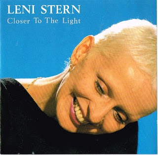 Leni Stern "Closer To The Light" 1989  Germany Jazz Rock Fusion (100 Greatest Fusion Albums) (Mike Stern wife)