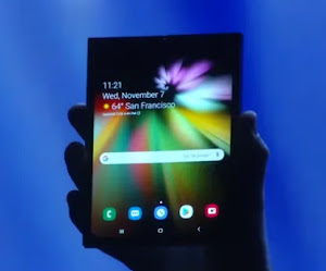 Samsung presenta junto a Google su smartphone con pantalla plegable