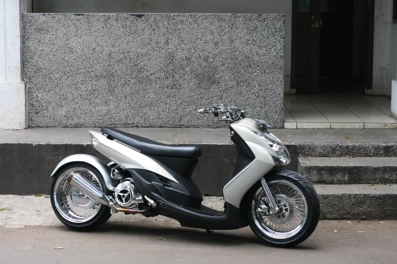 Modifikasi Motor Matic: New Mio SOUL LOW RIDER minimalist