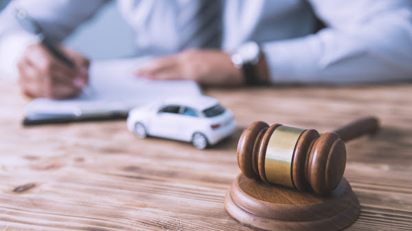 Car Injury Law Firms : Choosing the Right Car Accident Attorney