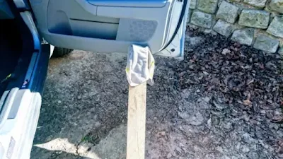 use wood as car door stay