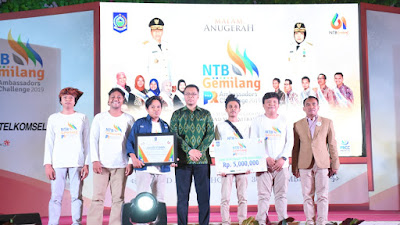 Malam Anugerah NTB Gemilang PR Ambassador, Pencipta Lagu "NTB Gemilang" Dapat Penghargaan