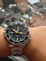 http://easternwatch.blogspot.com/2013/12/seiko-skz211j1-atlaslandshark-good-tool.html