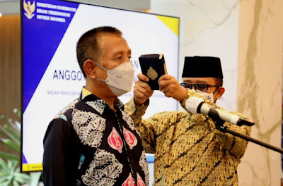 Menko Perekonomian RI Lantik Wan Darussalam Sebagai Anggota Bidang Pengusahaan BP Batam