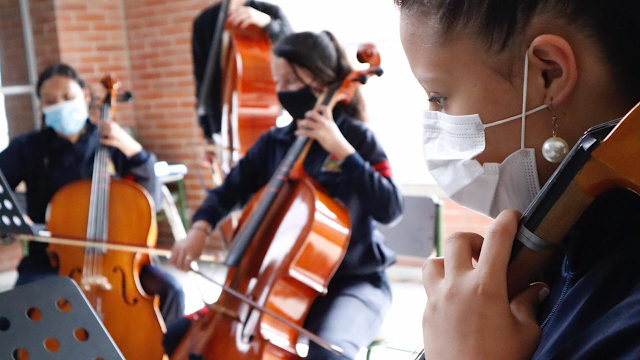 Con homenaje a los niños y niñas, la Orquesta Filarmónica de Bogotá celebra el regreso de la presencialidad a los Centros Filarmónicos Escolares