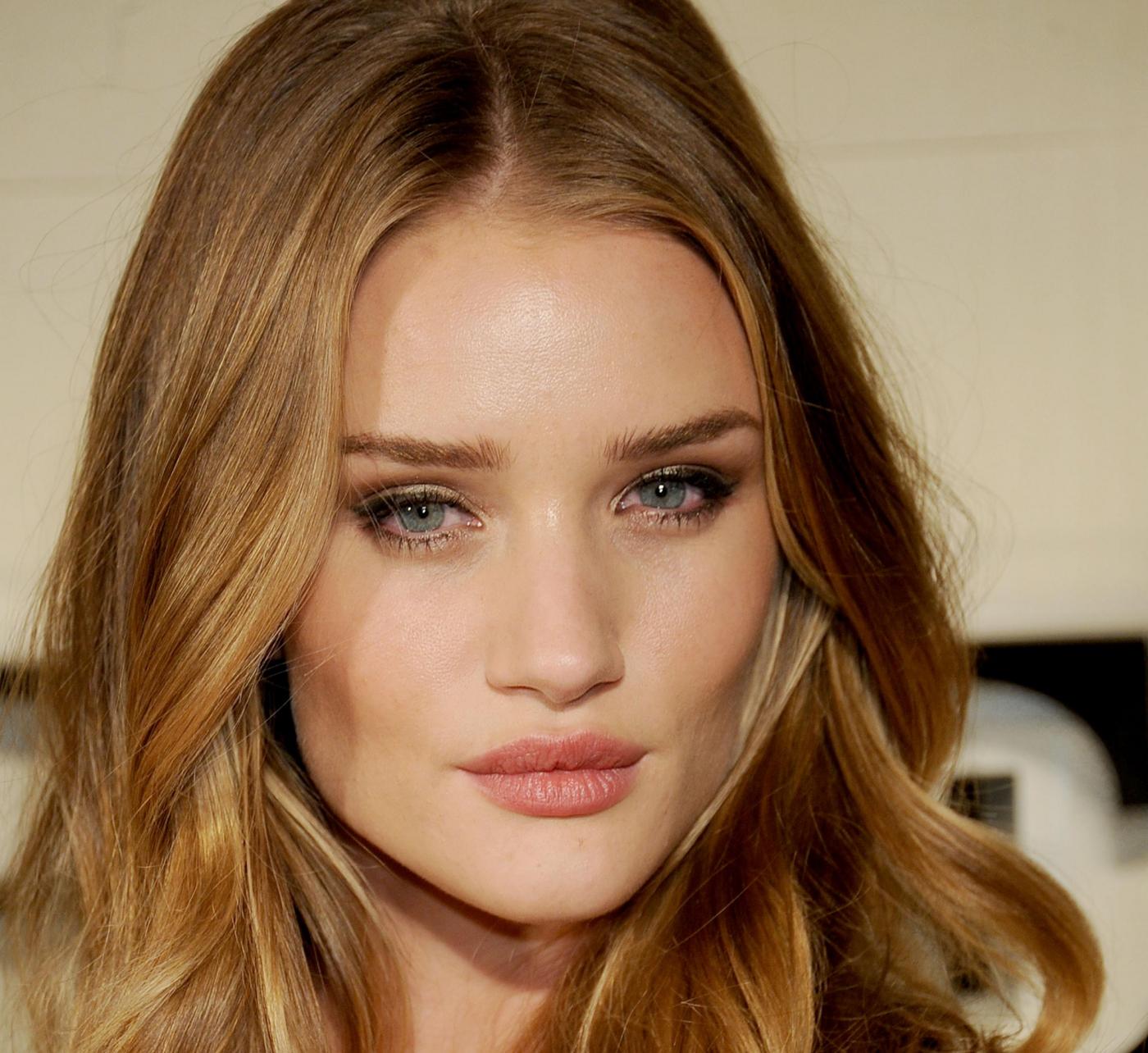 rosie huntington whiteley sensual face