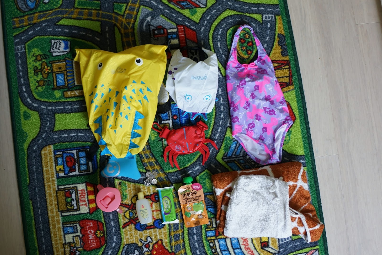what to pack for toddler swimming