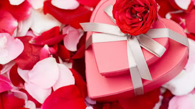 Gifts Valentine Symbols