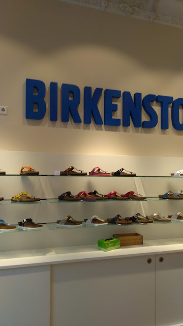 birkenstock germany frankfurt shoes フランクフルト ドイツ ビルケンシュトック サンダル 比較