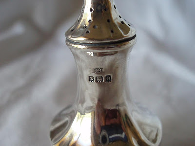 PEPPER SHAKER, STERLING SILVER, BIRMINGHAM 1913