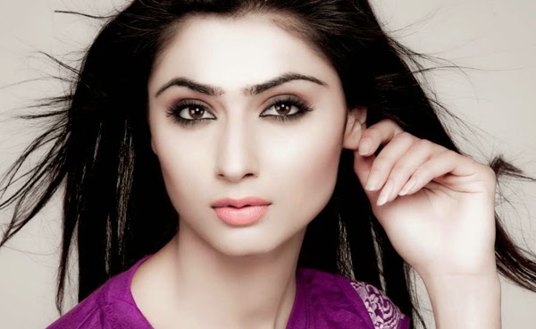 Nikita Sharma HD Wallpapers Free Download