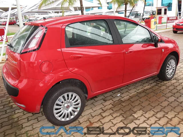 Fiat Punto Attractive Série Itália - vermelho