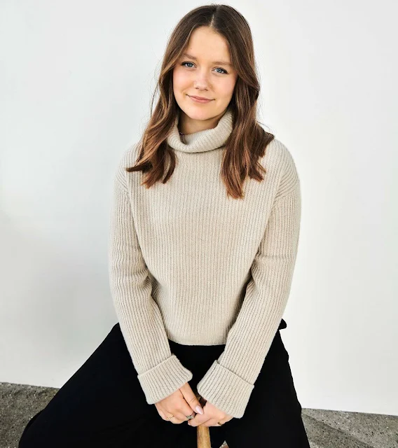 Princess Isabella wore a new high neck long sleeve cream jumper by Jigsaw. Crown Prince Frederik and Crown Princess Mary
