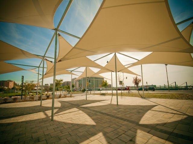 How Shade Sail Help In Providing Comfort Under The Sun?