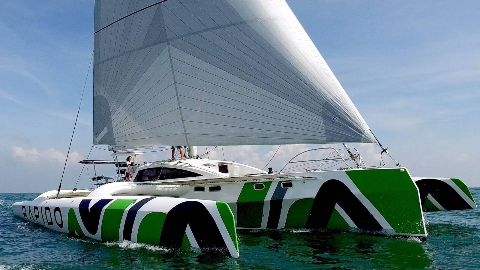 Rapido 60' Trimaran Sailing @Hauraki Gulf | Catamaran ...