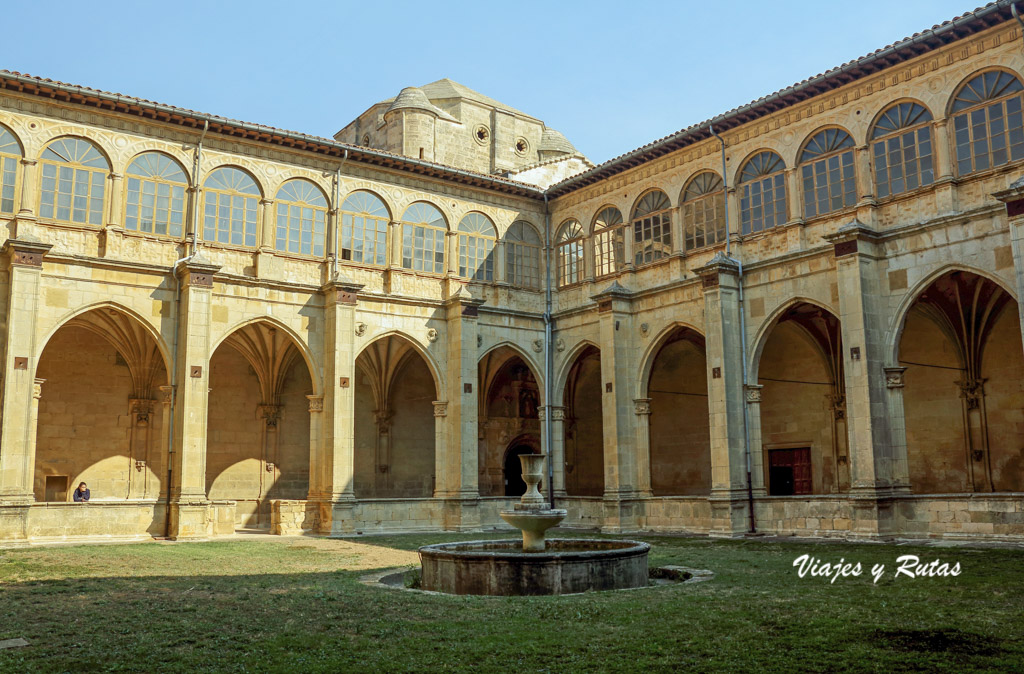 Claustro del Monasterio de Santa María de Irache