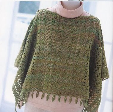 Divido aqui dois ponchos de crochet Adorei