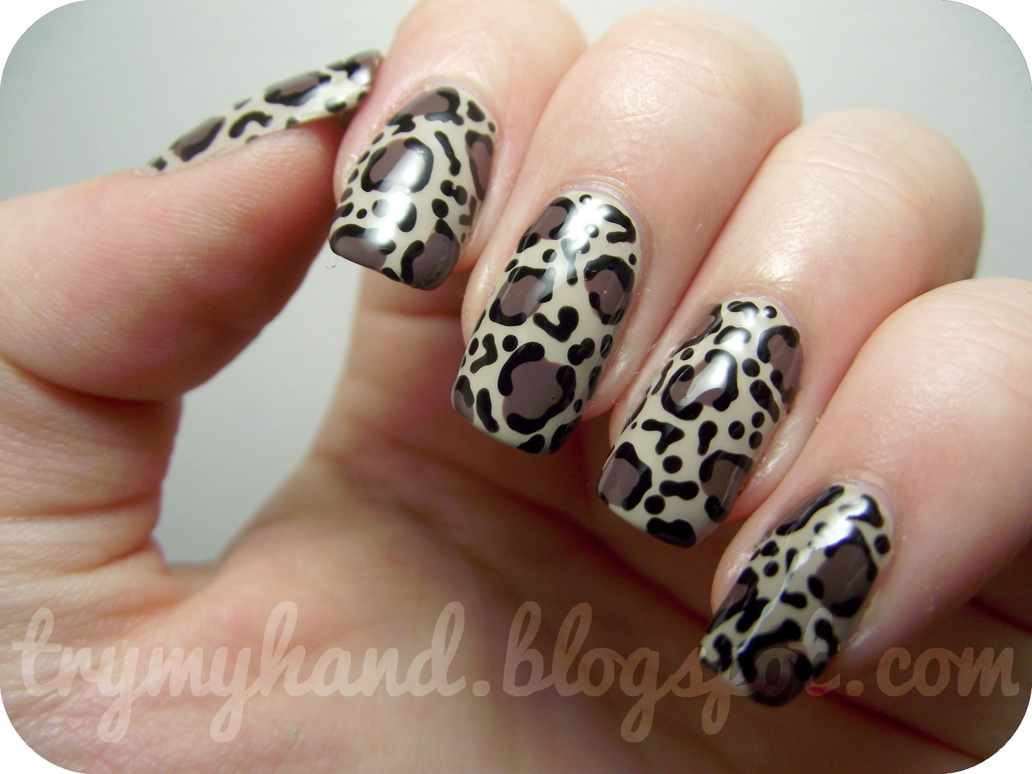 15 Day Nail Challenge (Day 8) : Leopard Print + BONUS Photos